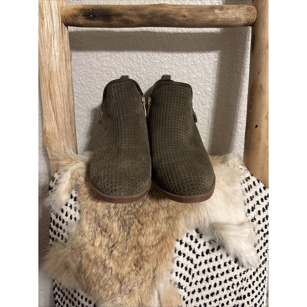 Franco Sarto womens suede Dark Olive Green booties size 7.5 M 3" heel - Picture 2 of 7